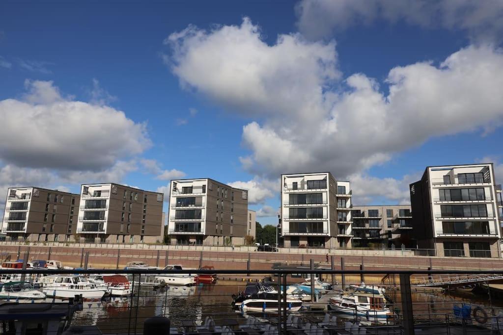 Allerinsel - Appartement Am Celler Yachthafen Bagian luar foto